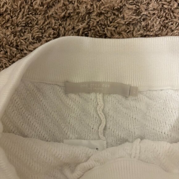 One Grey Day Los Angeles Pull On Shorts XS Cotton Elastic Waist Drawstring White - Picture 2 of 3